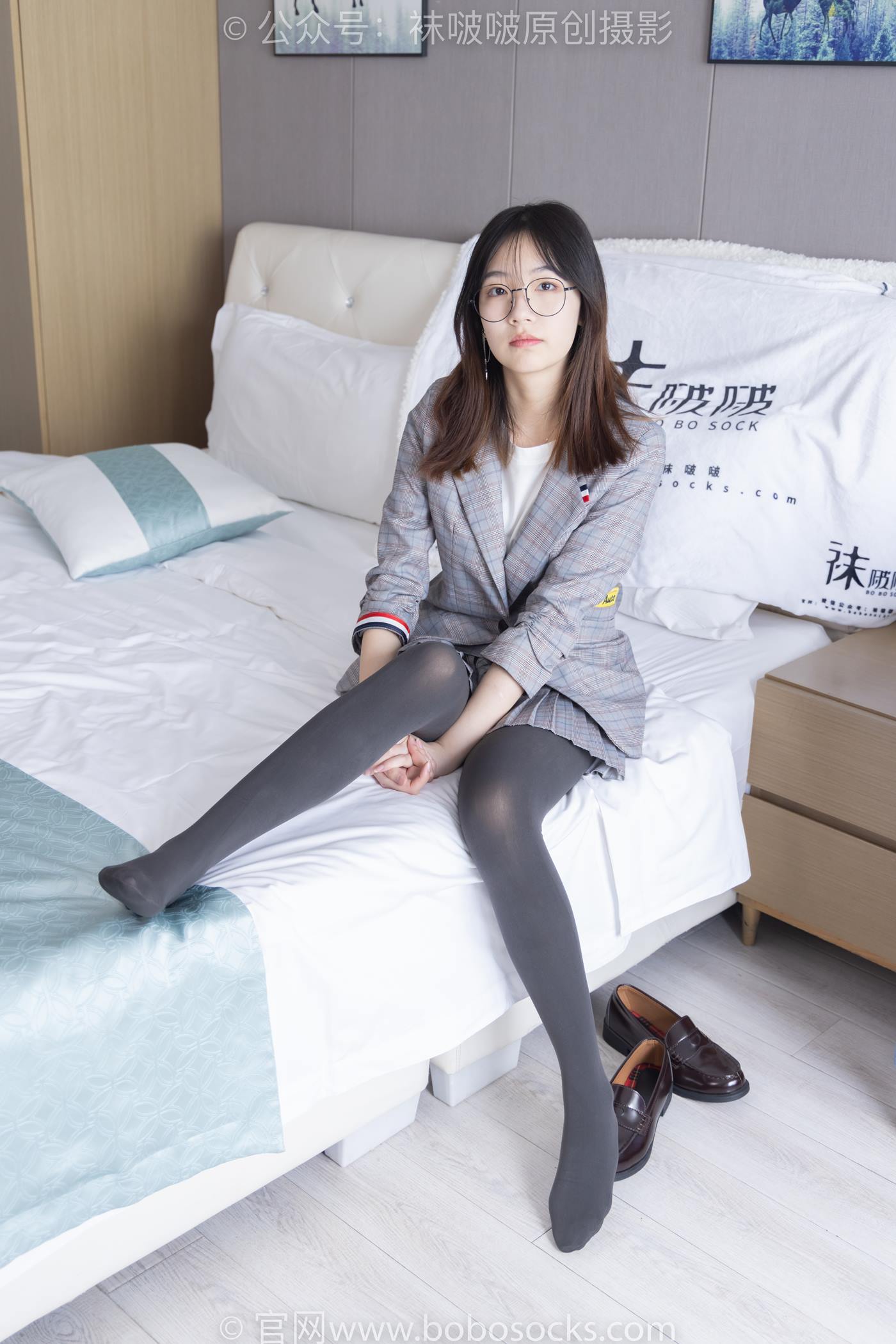 图片[53]-[BoBoSocks袜啵啵]NO.210 小甜豆-皮鞋、厚灰丝、ol装[140P] – 速更版-美库