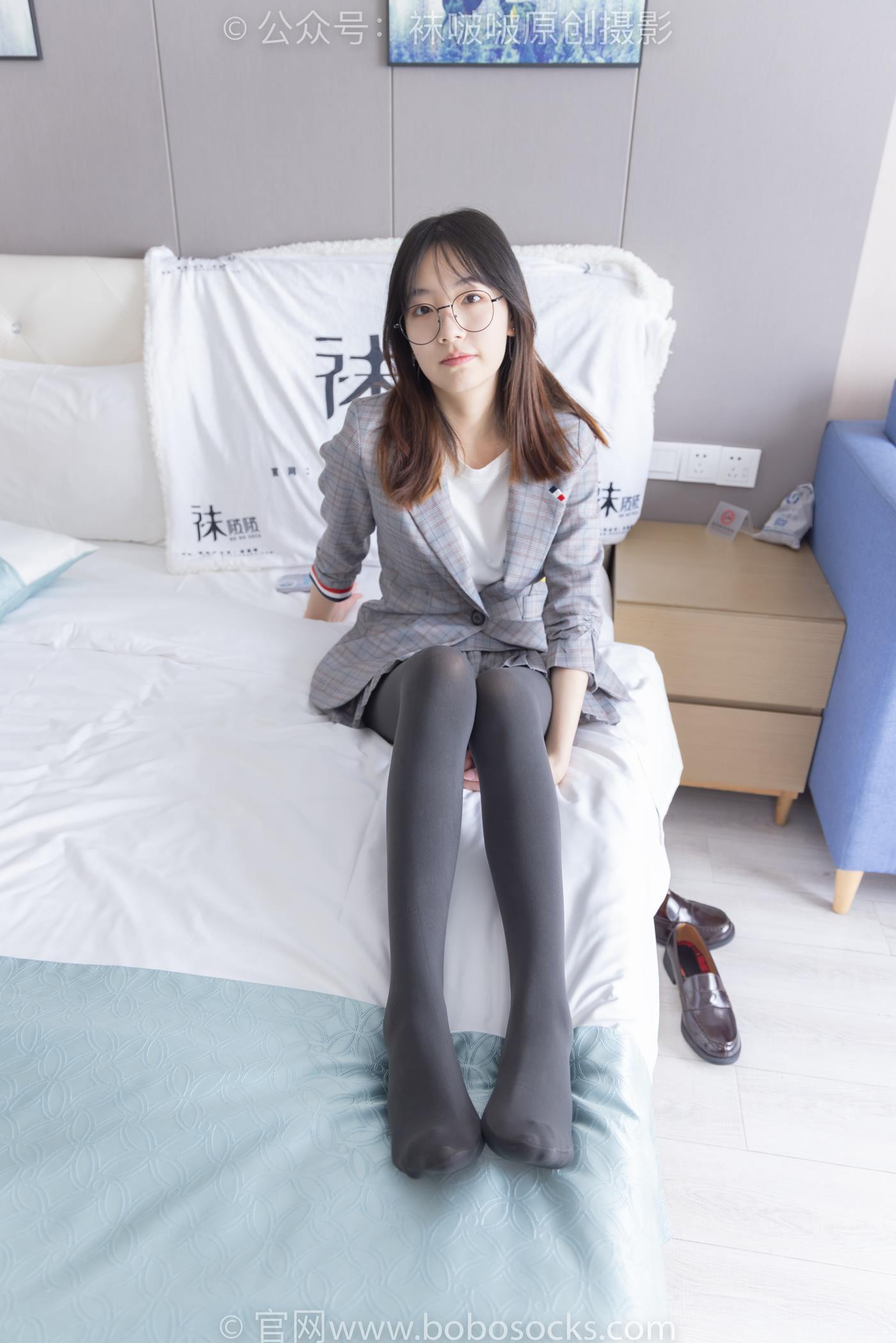 图片[60]-[BoBoSocks袜啵啵]NO.210 小甜豆-皮鞋、厚灰丝、ol装[140P] – 速更版-美库