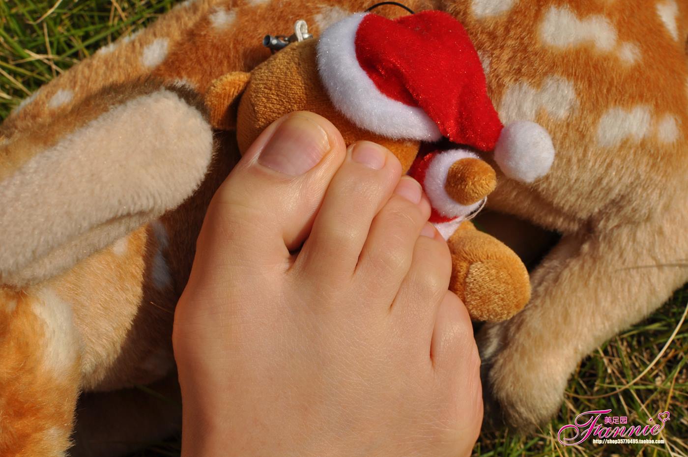 图片[14]-Fannie芬妮美足园 010 2011圣诞快乐（裸足）[79P] – 速更版-美库