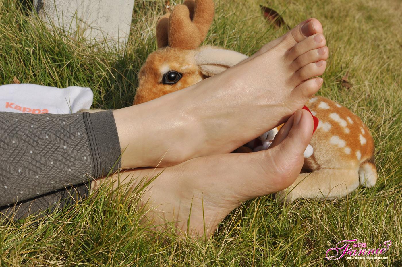 图片[21]-Fannie芬妮美足园 010 2011圣诞快乐（裸足）[79P] – 速更版-美库