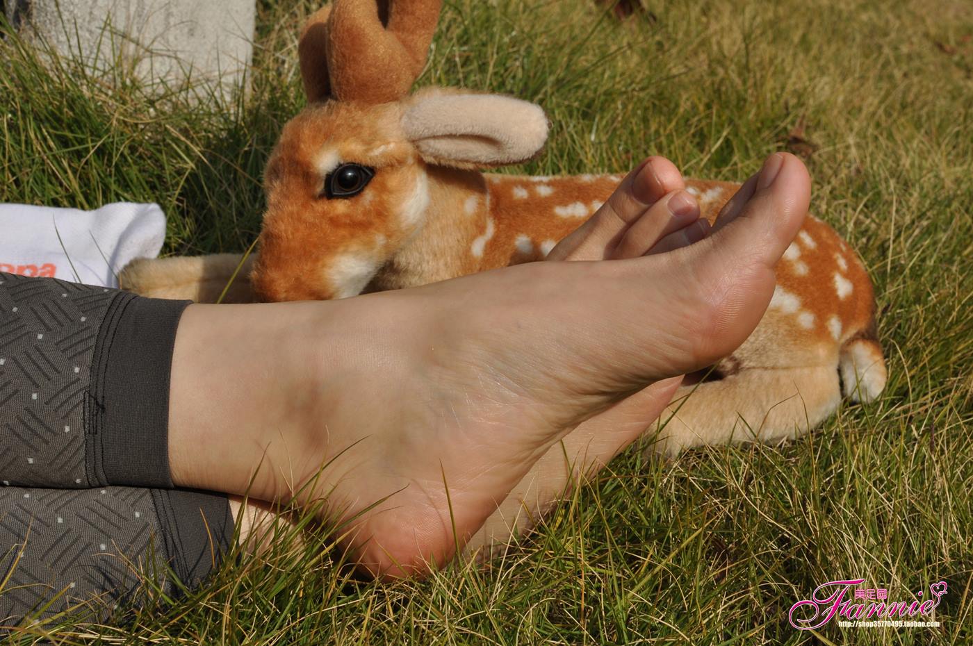 图片[22]-Fannie芬妮美足园 010 2011圣诞快乐（裸足）[79P] – 速更版-美库