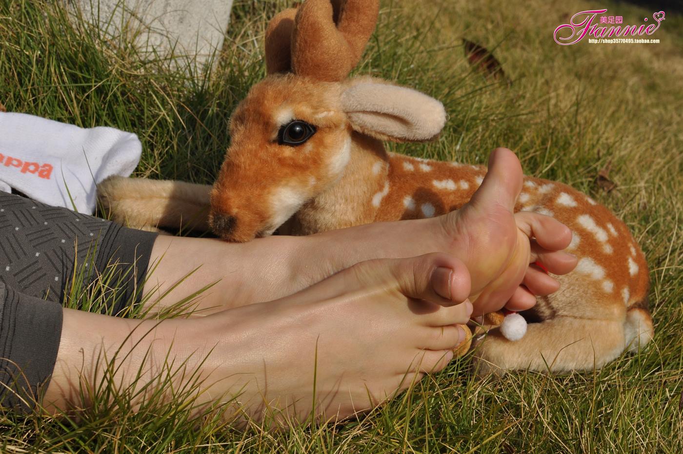 图片[24]-Fannie芬妮美足园 010 2011圣诞快乐（裸足）[79P] – 速更版-美库