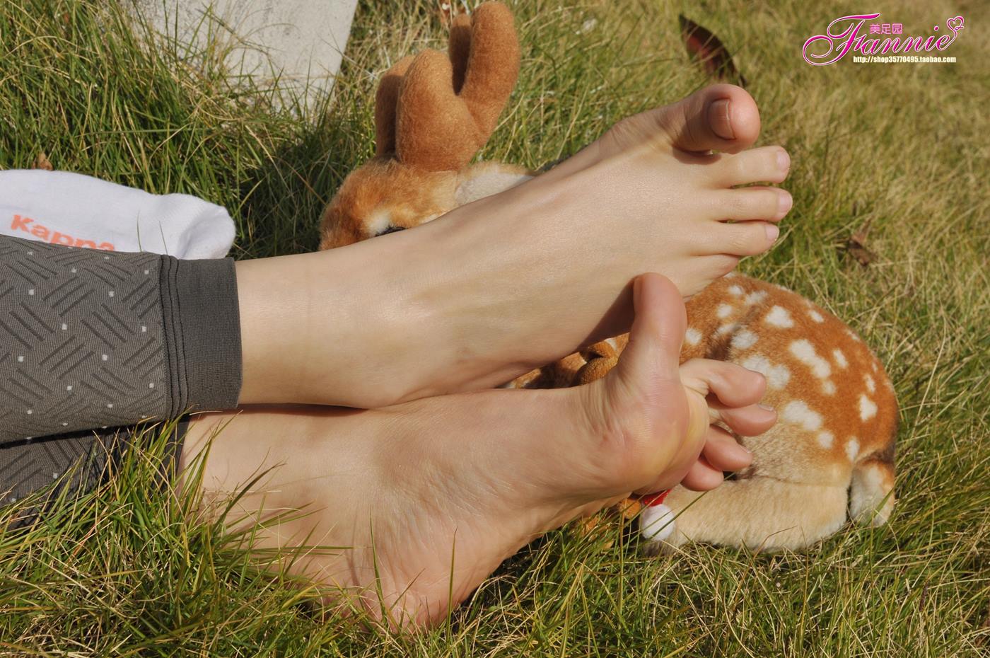 图片[25]-Fannie芬妮美足园 010 2011圣诞快乐（裸足）[79P] – 速更版-美库