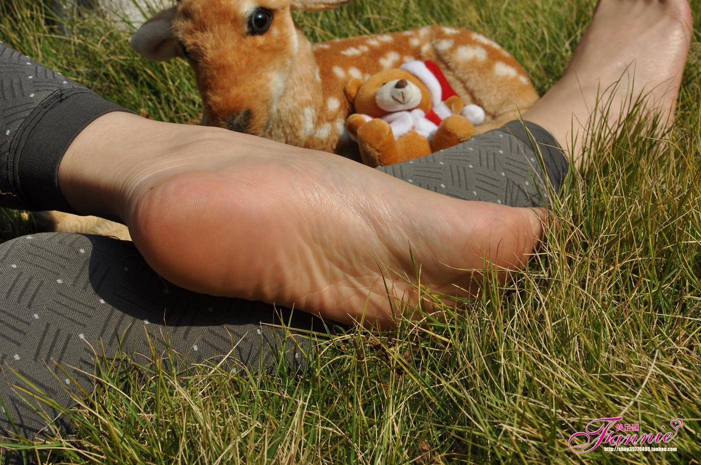 图片[30]-Fannie芬妮美足园 010 2011圣诞快乐（裸足）[79P] – 速更版-美库