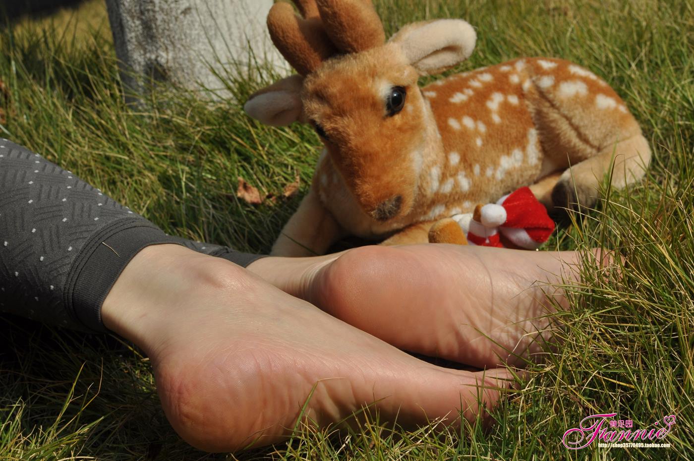 图片[32]-Fannie芬妮美足园 010 2011圣诞快乐（裸足）[79P] – 速更版-美库