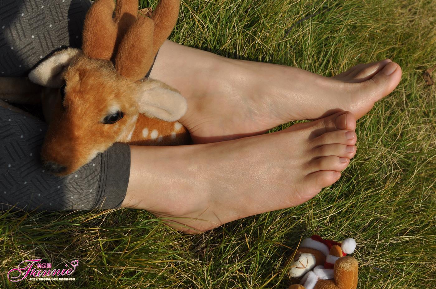 图片[42]-Fannie芬妮美足园 010 2011圣诞快乐（裸足）[79P] – 速更版-美库