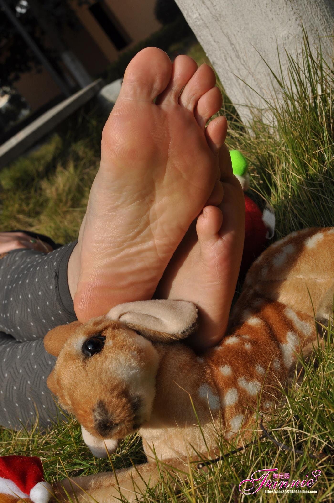 图片[49]-Fannie芬妮美足园 010 2011圣诞快乐（裸足）[79P] – 速更版-美库