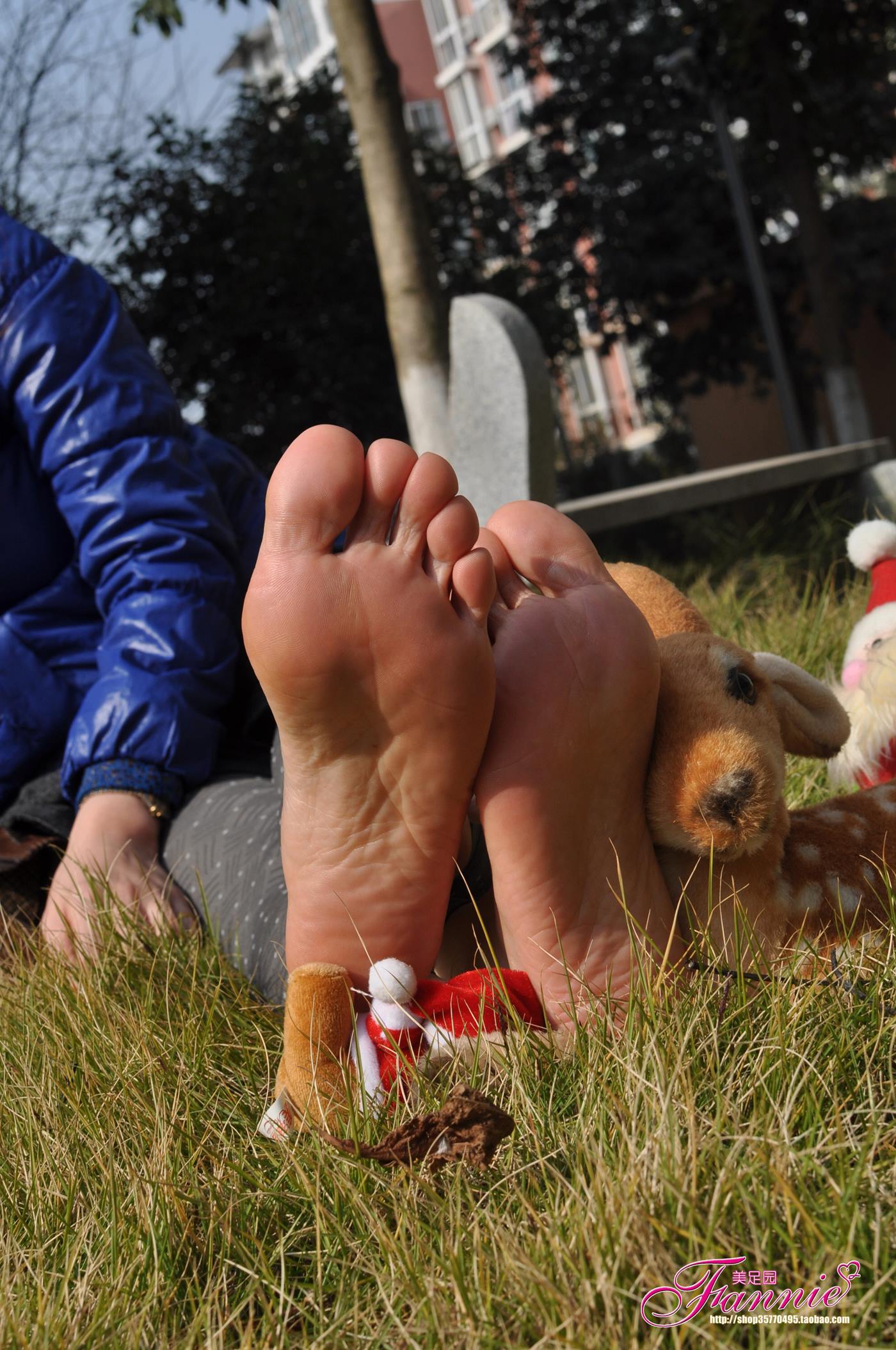 图片[51]-Fannie芬妮美足园 010 2011圣诞快乐（裸足）[79P] – 速更版-美库