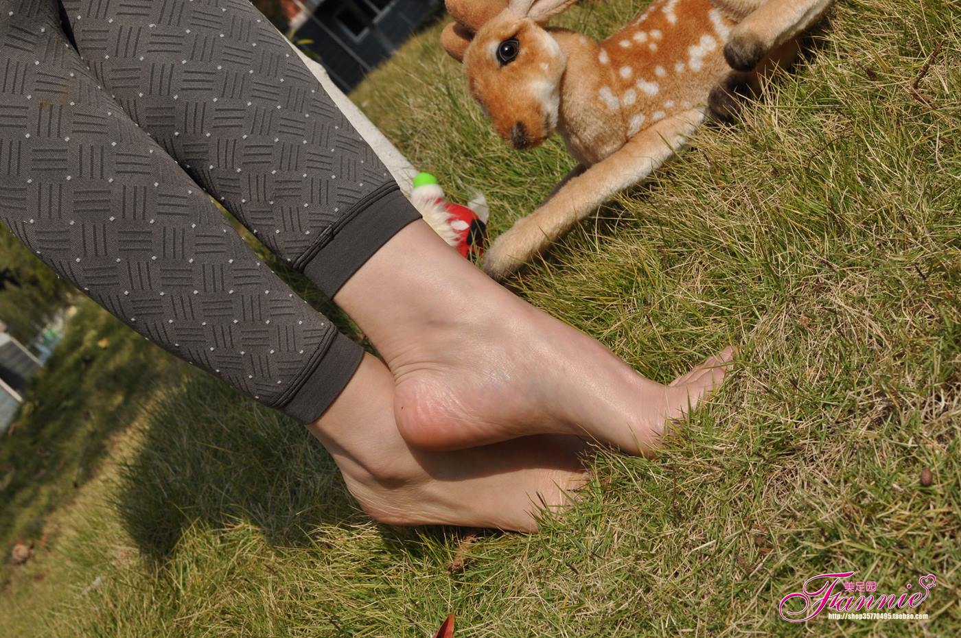 图片[56]-Fannie芬妮美足园 010 2011圣诞快乐（裸足）[79P] – 速更版-美库