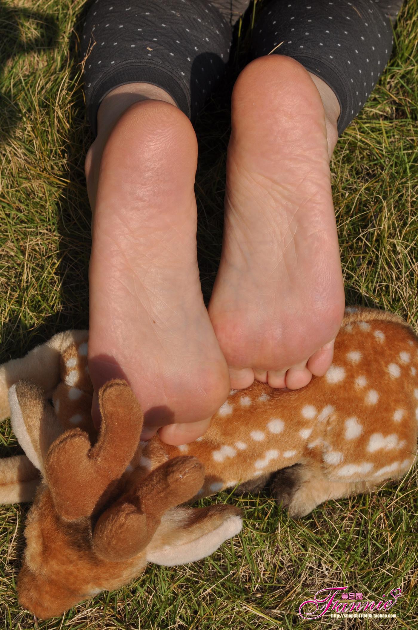 图片[58]-Fannie芬妮美足园 010 2011圣诞快乐（裸足）[79P] – 速更版-美库