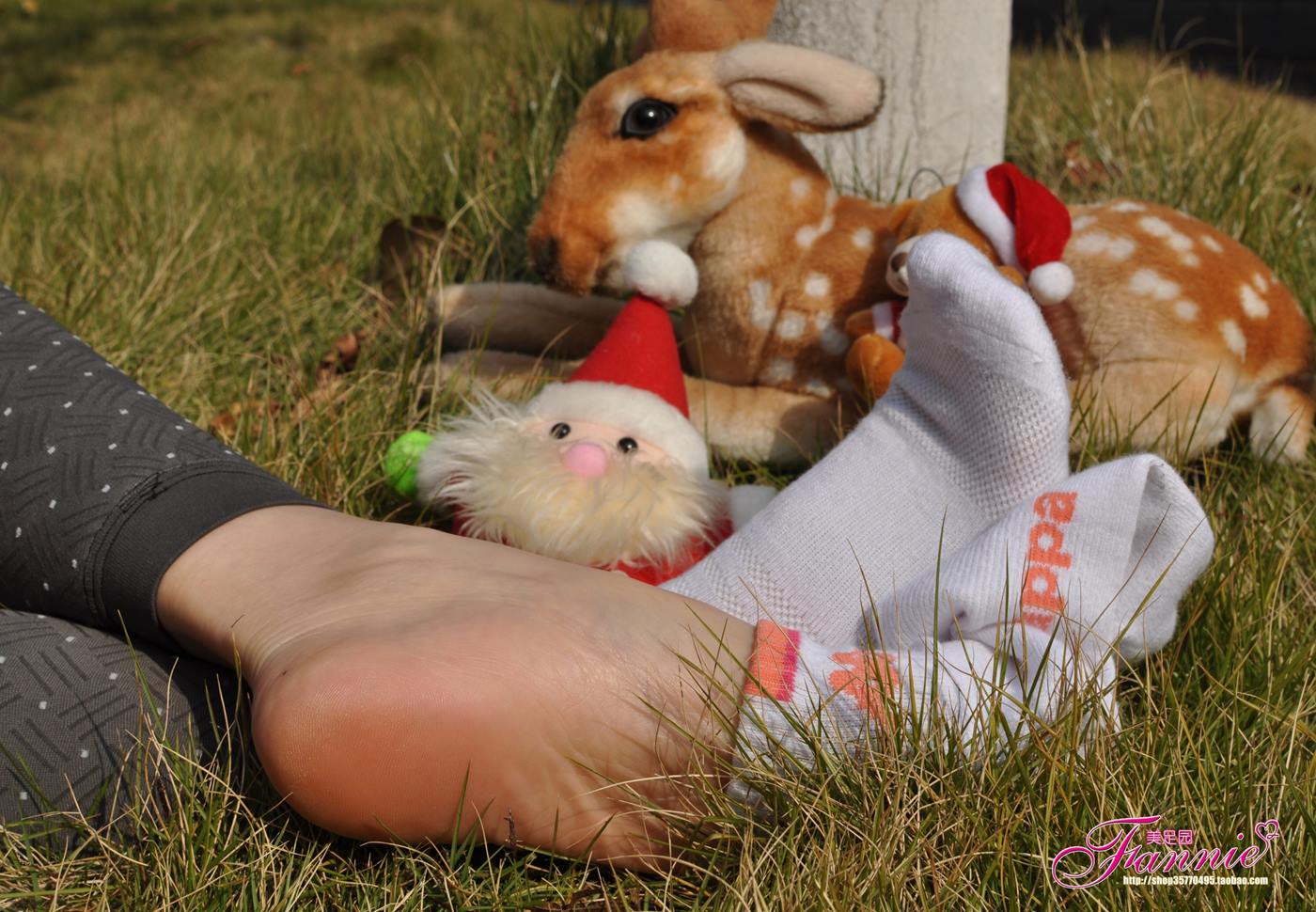 图片[72]-Fannie芬妮美足园 010 2011圣诞快乐（裸足）[79P] – 速更版-美库