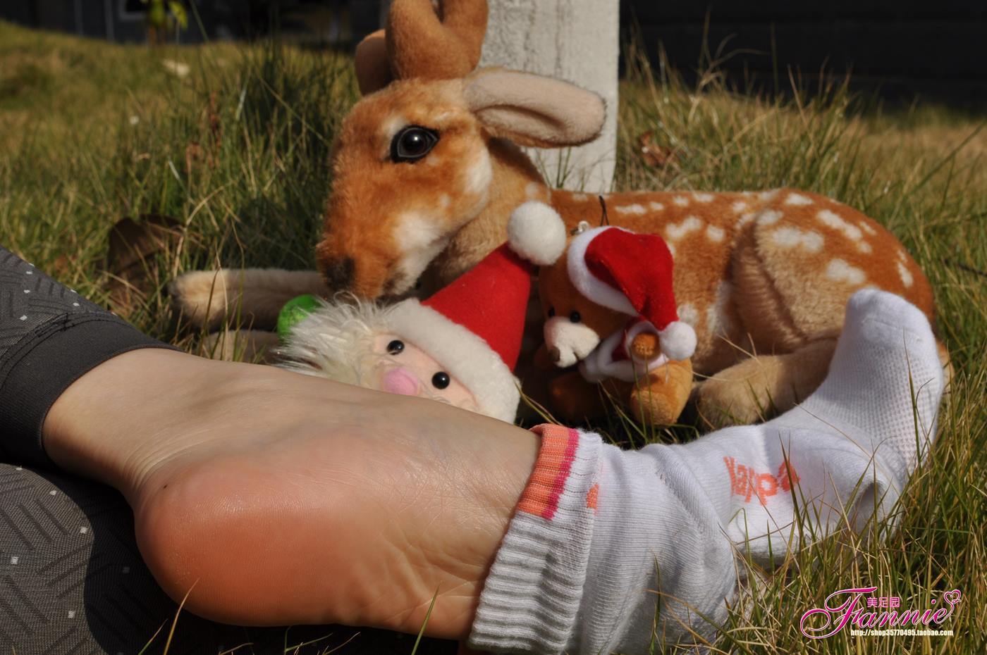 图片[74]-Fannie芬妮美足园 010 2011圣诞快乐（裸足）[79P] – 速更版-美库