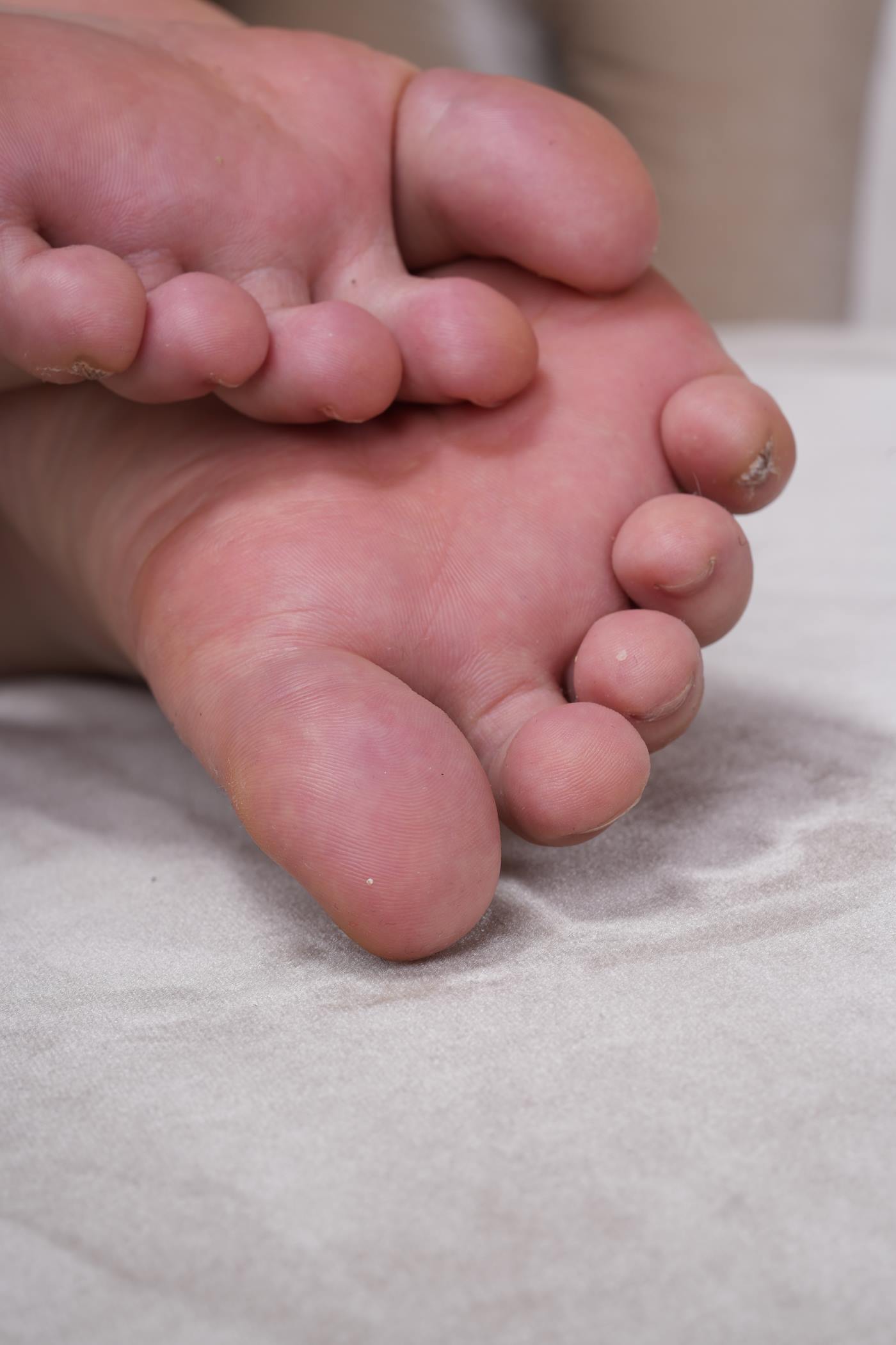 图片[92]-[Sexy Asian Girls Feet] NO.044 优优展示她的姓感的39码的大脚丫 [112P] – 速更版-美库