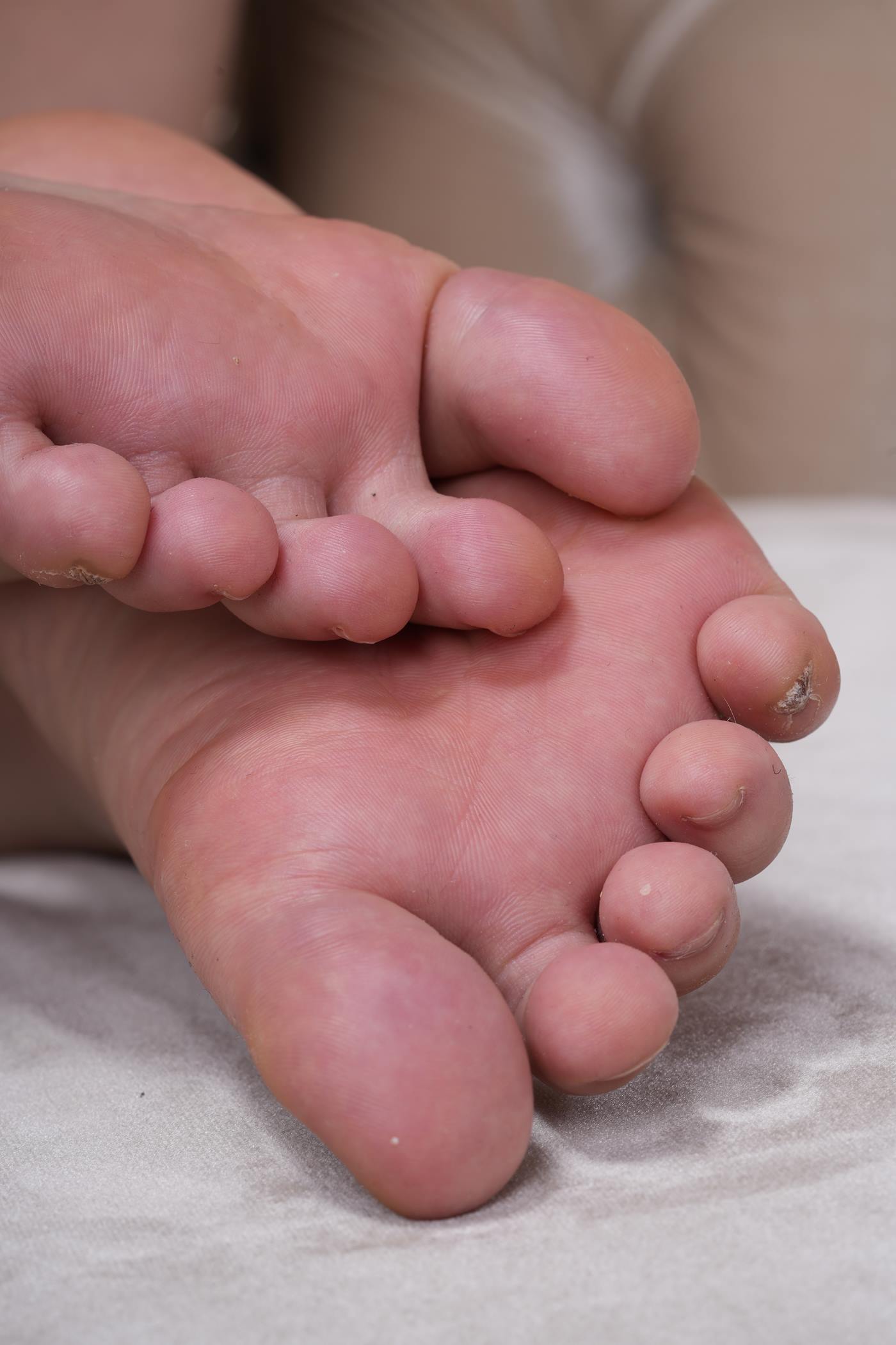 图片[93]-[Sexy Asian Girls Feet] NO.044 优优展示她的姓感的39码的大脚丫 [112P] – 速更版-美库