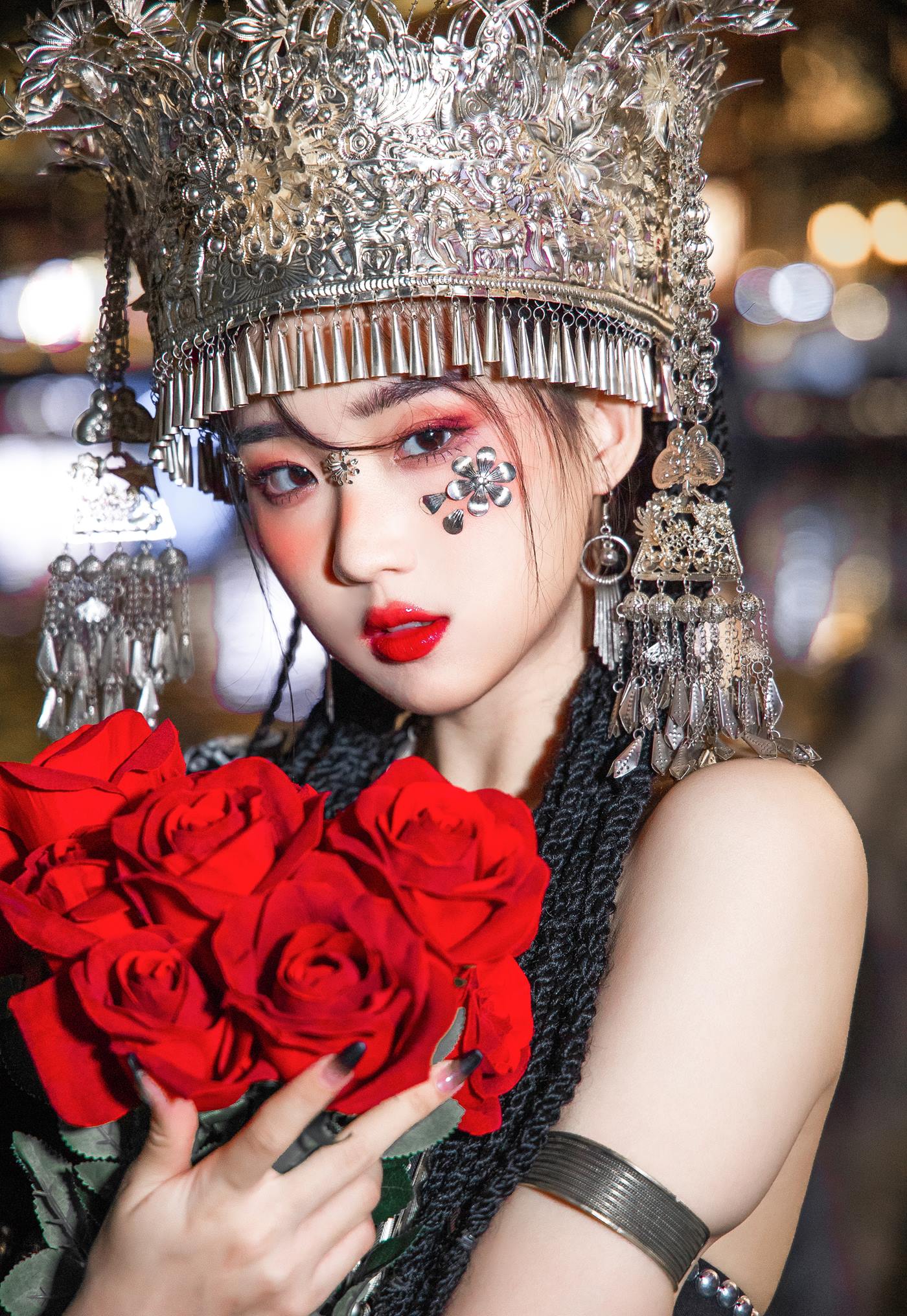 图片[13]-瓦斯塔亚小龙虾 苗疆女子 [18P] – 速更版-美库