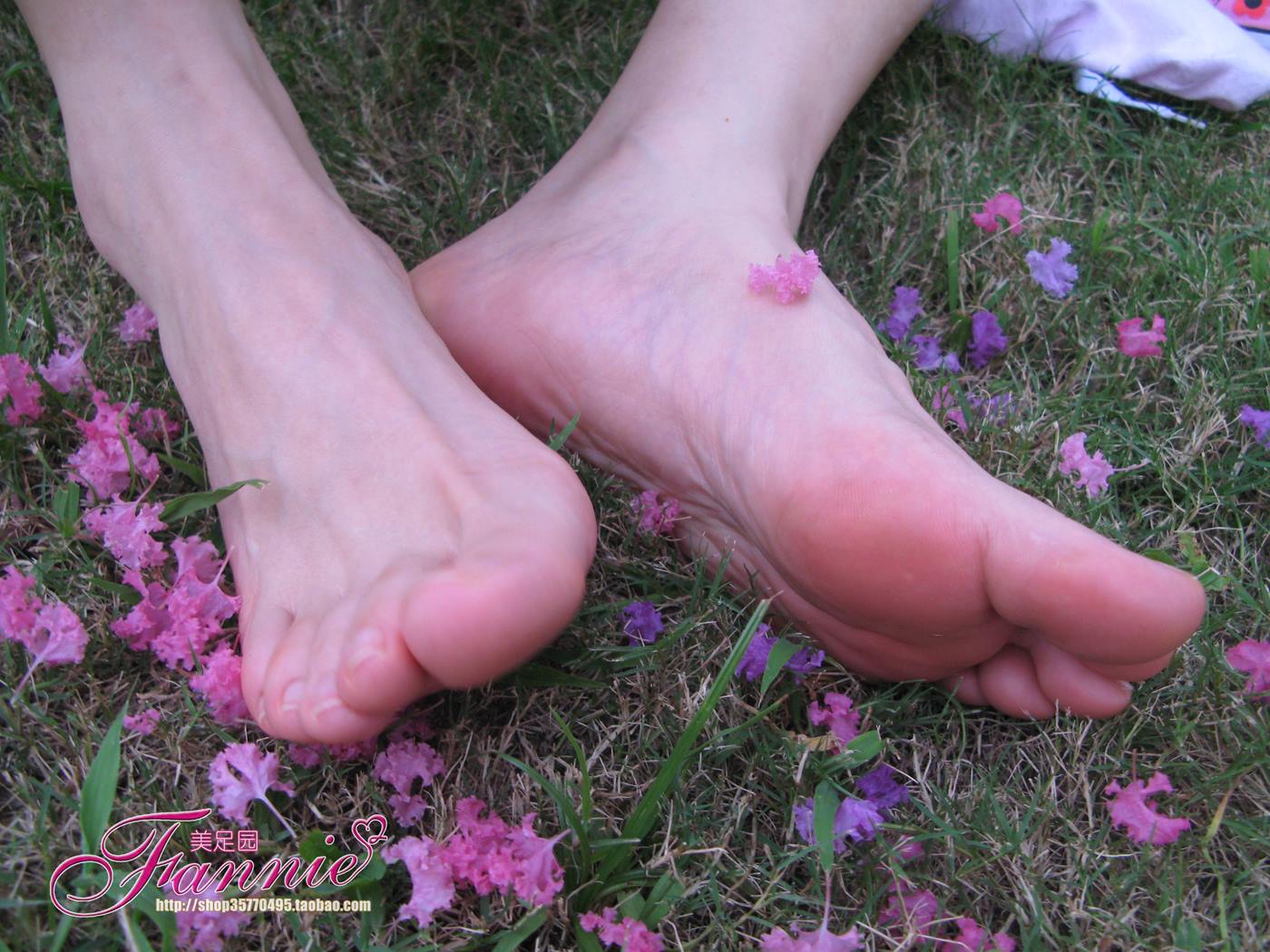 图片[11]-Fannie芬妮美足园 No.018 沾花惹草 [54P] – 速更版-美库