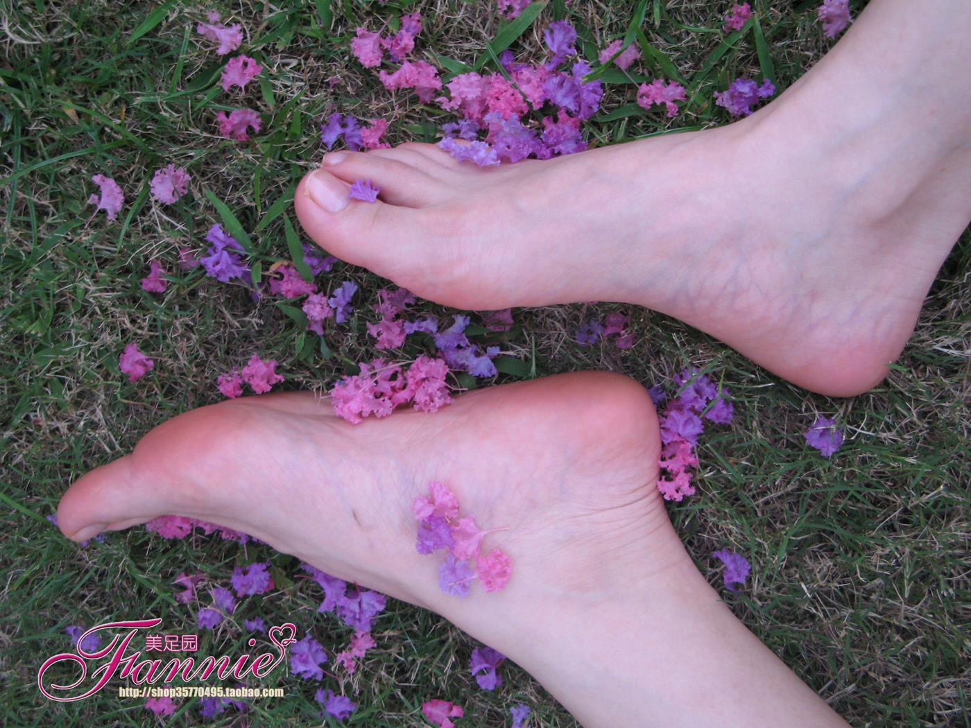 图片[16]-Fannie芬妮美足园 No.018 沾花惹草 [54P] – 速更版-美库