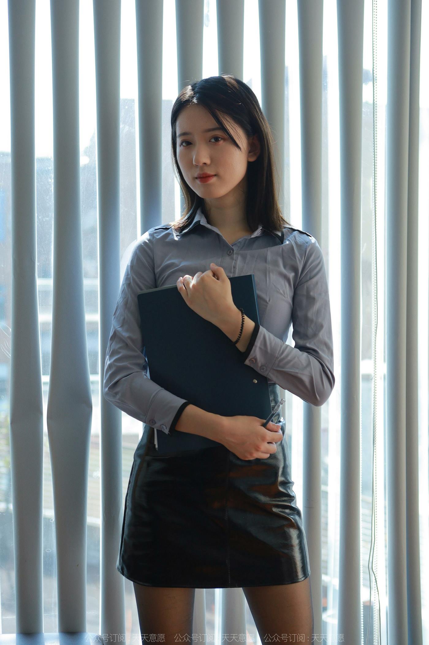 图片[43]-[IESS异思趣向] 2022.10.14 丝享家1237：红龙《嘿丝合同》[91P] – 速更版-美库