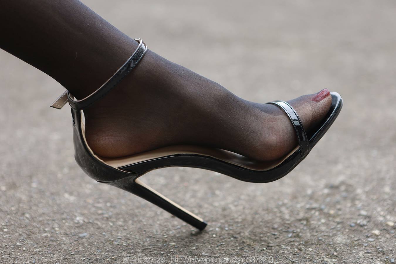 图片[19]-[IESS异思趣向] 耽丝 221230美子 [88P] – 速更版-美库