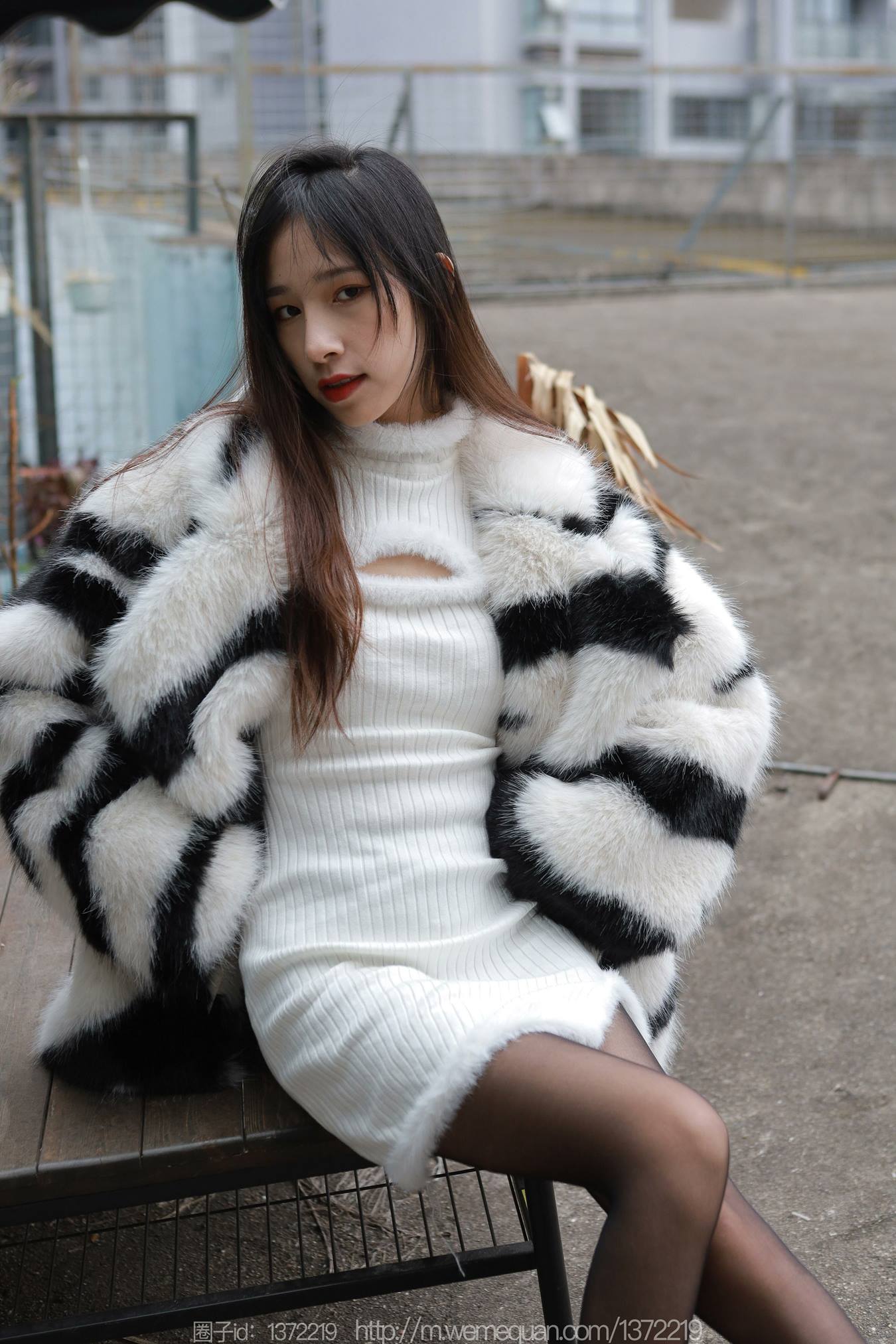 图片[23]-[IESS异思趣向] 耽丝 221230美子 [88P] – 速更版-美库