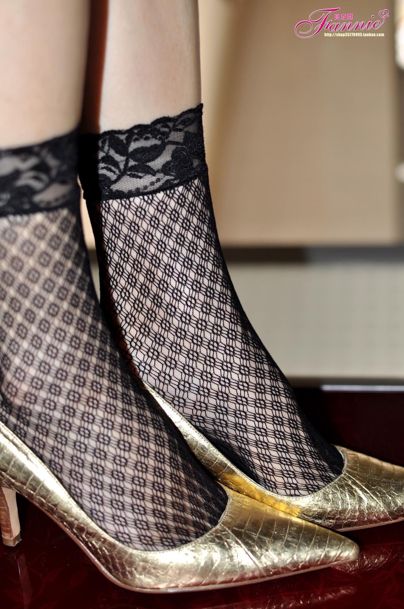 图片[12]-Fannie芬妮每足园 No.023 暗香（金色船袜黑网丝）[69P] – 速更版-美库
