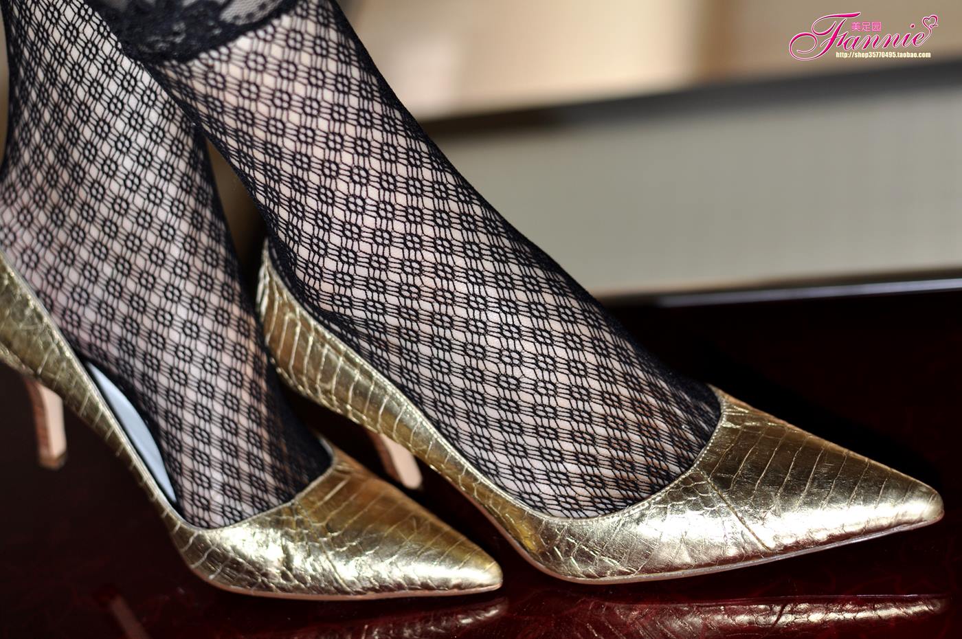 图片[16]-Fannie芬妮每足园 No.023 暗香（金色船袜黑网丝）[69P] – 速更版-美库