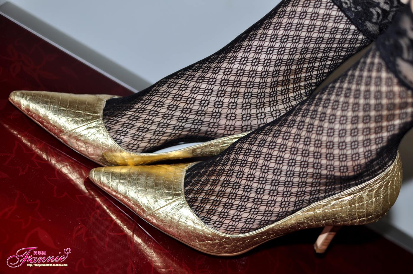 图片[19]-Fannie芬妮每足园 No.023 暗香（金色船袜黑网丝）[69P] – 速更版-美库