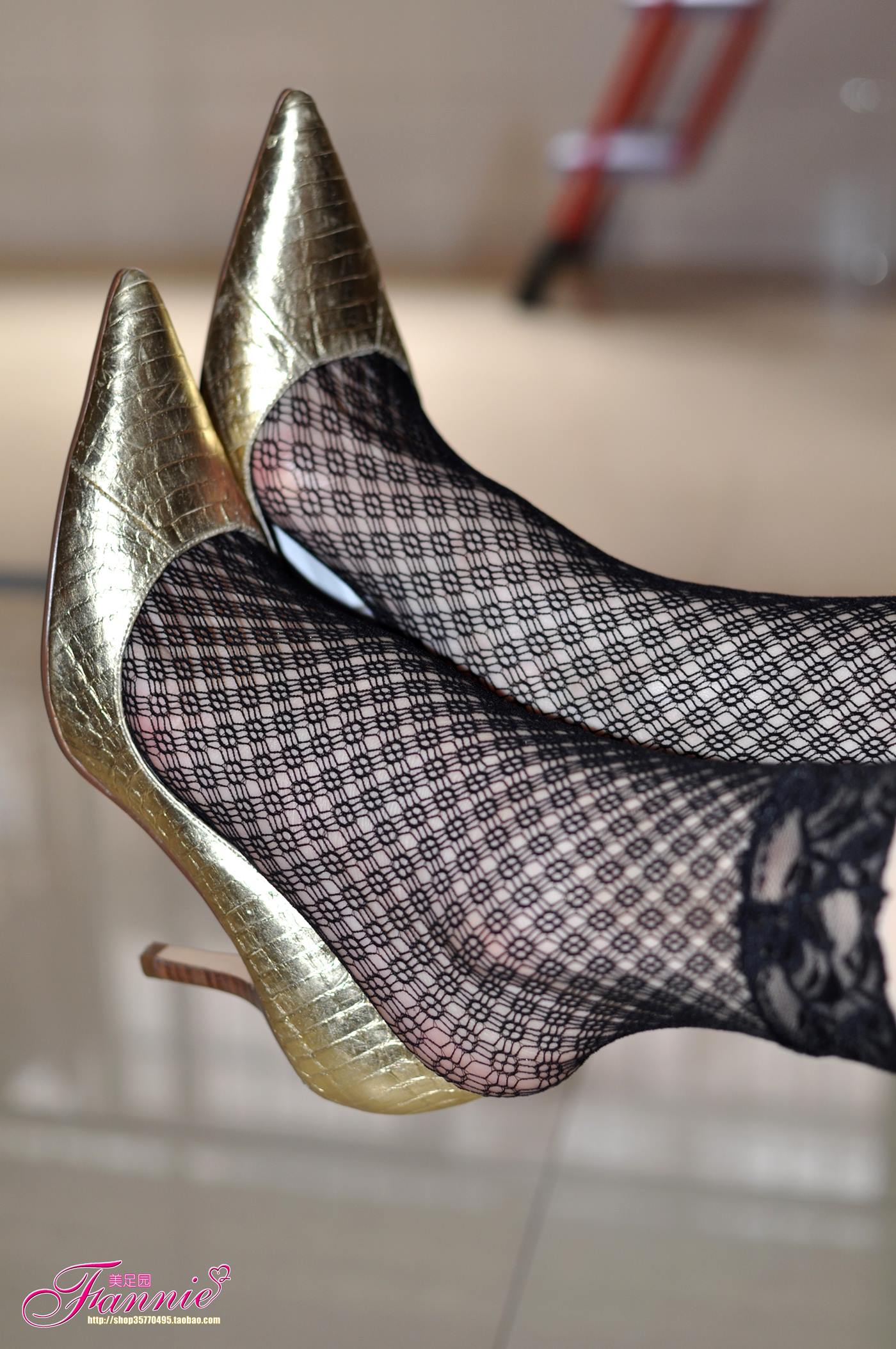 图片[22]-Fannie芬妮每足园 No.023 暗香（金色船袜黑网丝）[69P] – 速更版-美库