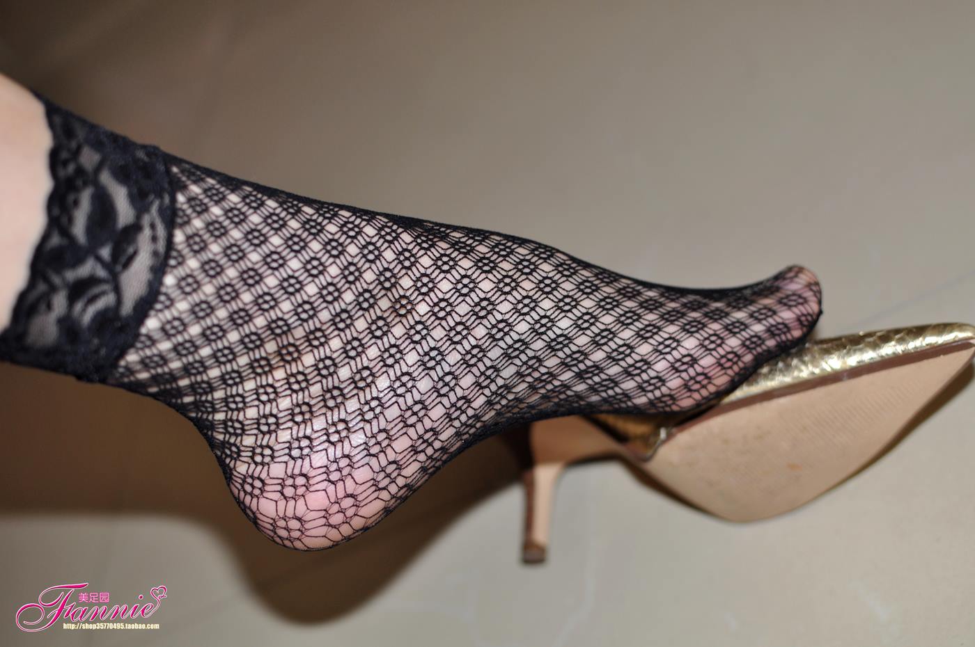 图片[29]-Fannie芬妮每足园 No.023 暗香（金色船袜黑网丝）[69P] – 速更版-美库