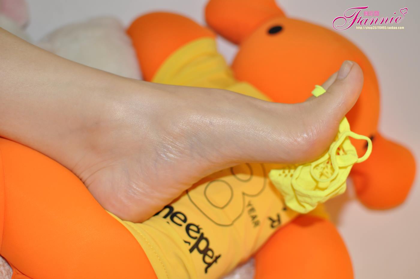 图片[53]-Fannie芬妮每足园 No.022 暗香（船袜黄色）[72P] – 速更版-美库