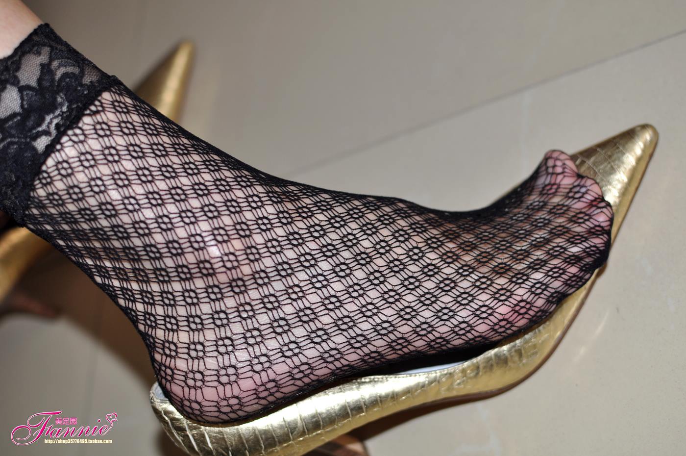 图片[43]-Fannie芬妮每足园 No.023 暗香（金色船袜黑网丝）[69P] – 速更版-美库