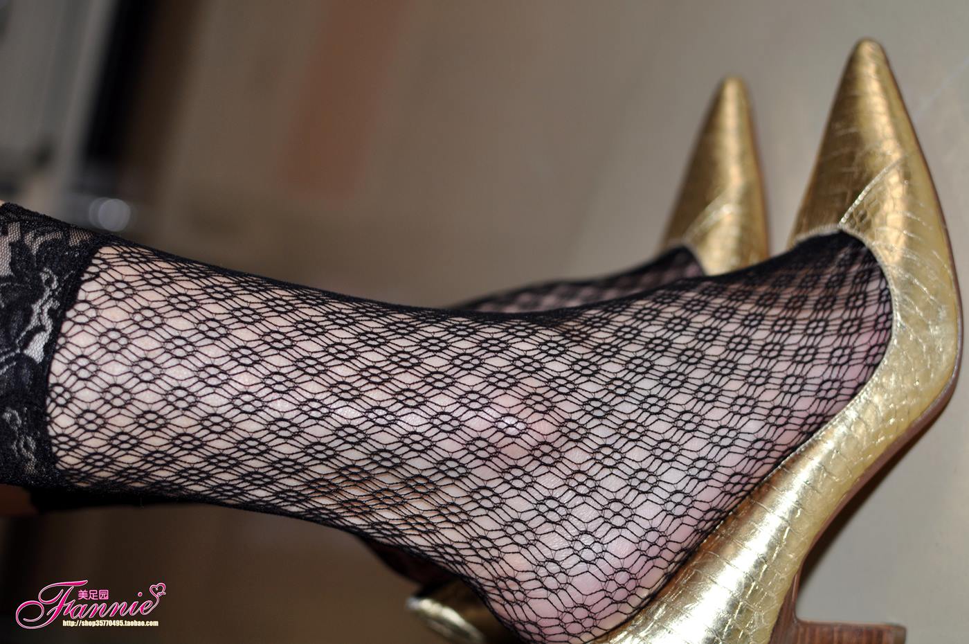 图片[68]-Fannie芬妮每足园 No.023 暗香（金色船袜黑网丝）[69P] – 速更版-美库