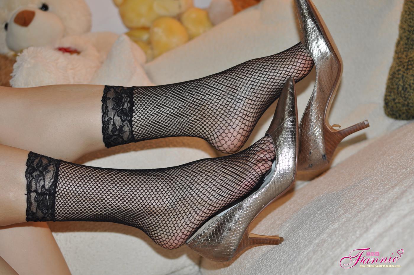 图片[17]-Fannie芬妮每足园 No.025 暗香（银色船袜黑丝网）[76P] – 速更版-美库