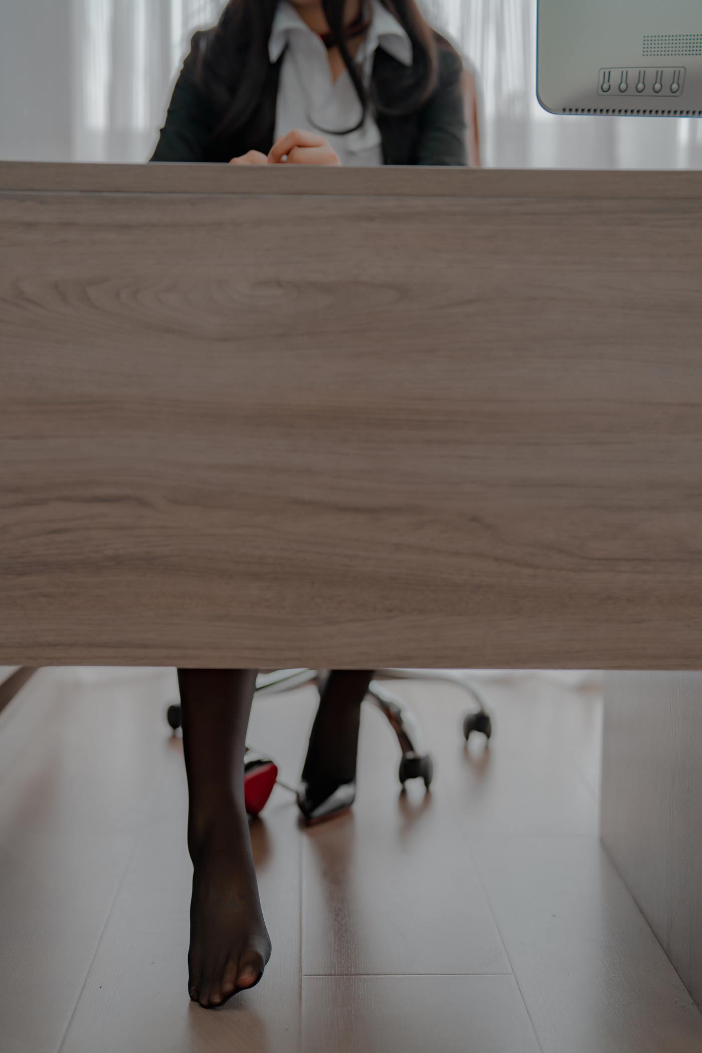 图片[23]-轩萧学姐  女社长 [82P] – 速更版-美库