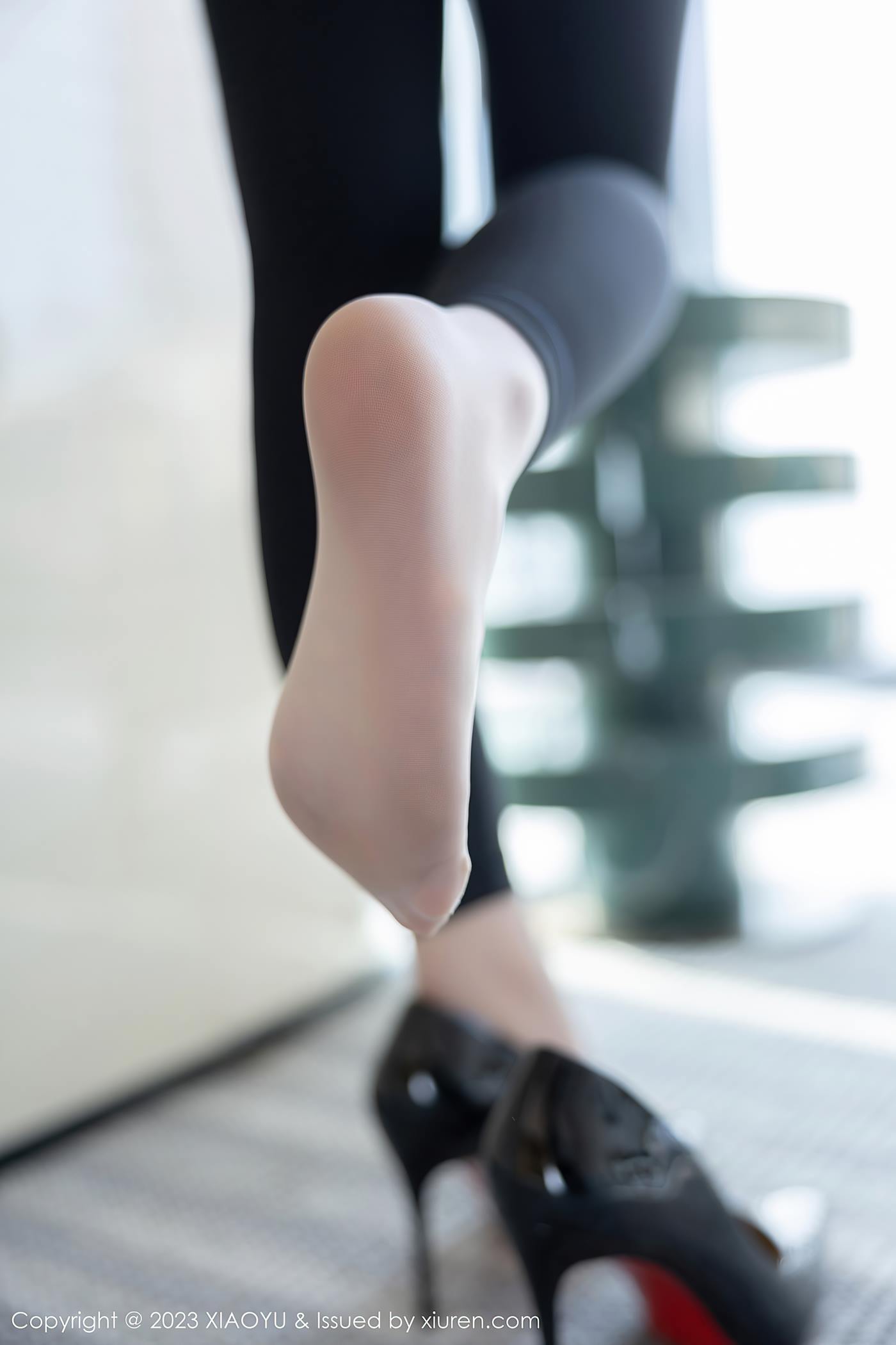 图片[32]-[XIAOYU语画界] 2023.04.13 VOL.1006 奶瓶. 美腿清纯[51P] – 速更版-美库