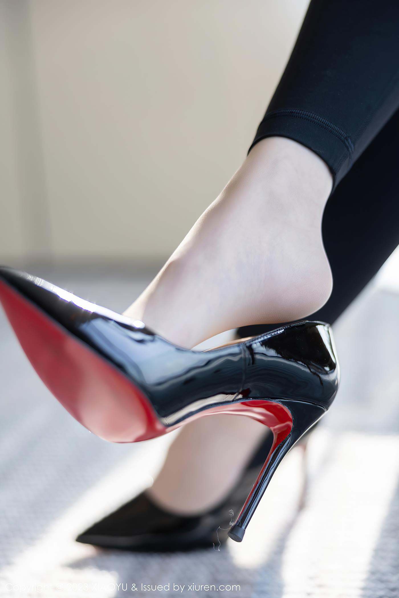 图片[38]-[XIAOYU语画界] 2023.04.13 VOL.1006 奶瓶. 美腿清纯[51P] – 速更版-美库