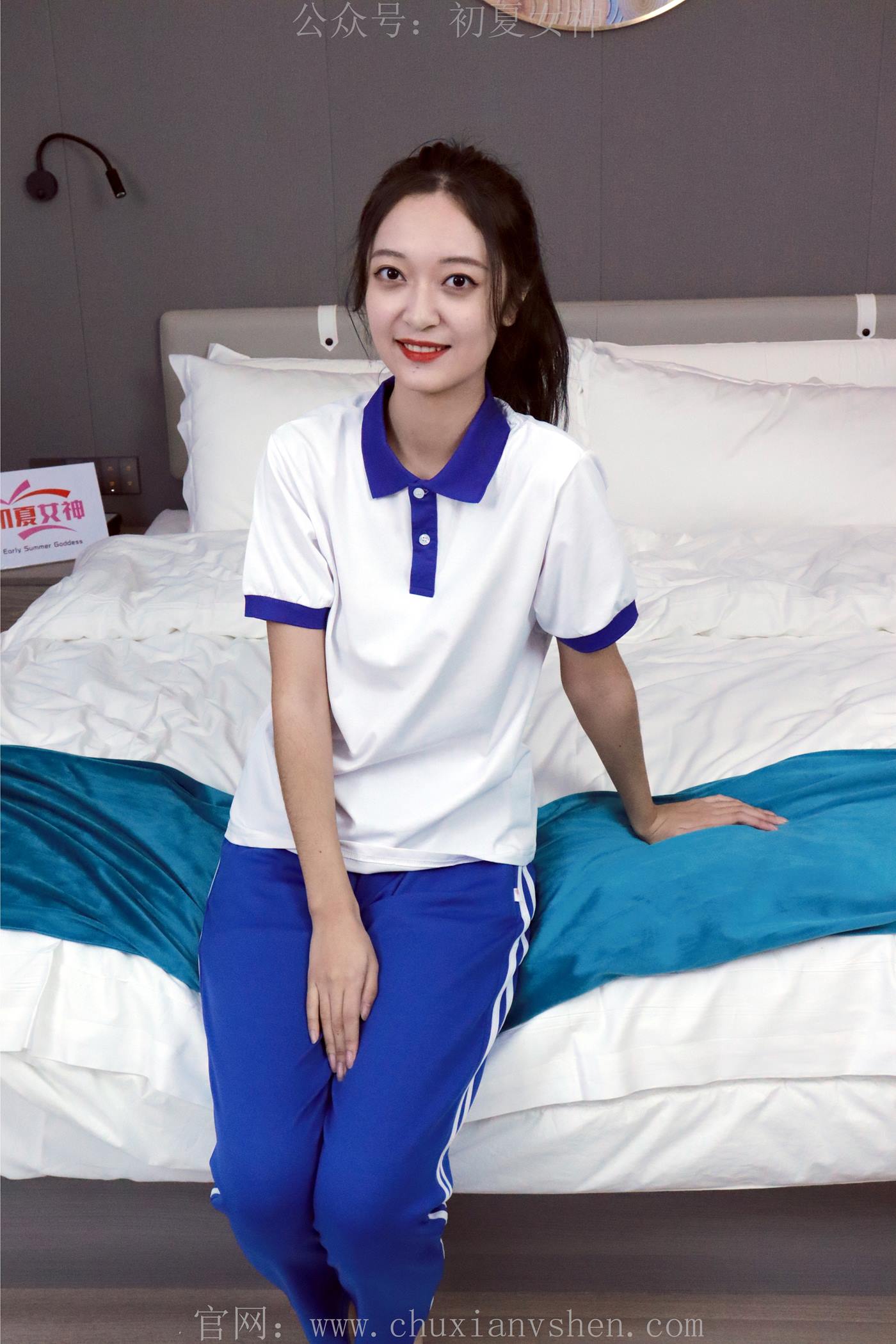图片[10]-初夏女神 NO.001 依依 校服搭配37码运动鞋拍摄[123P] – 速更版-美库
