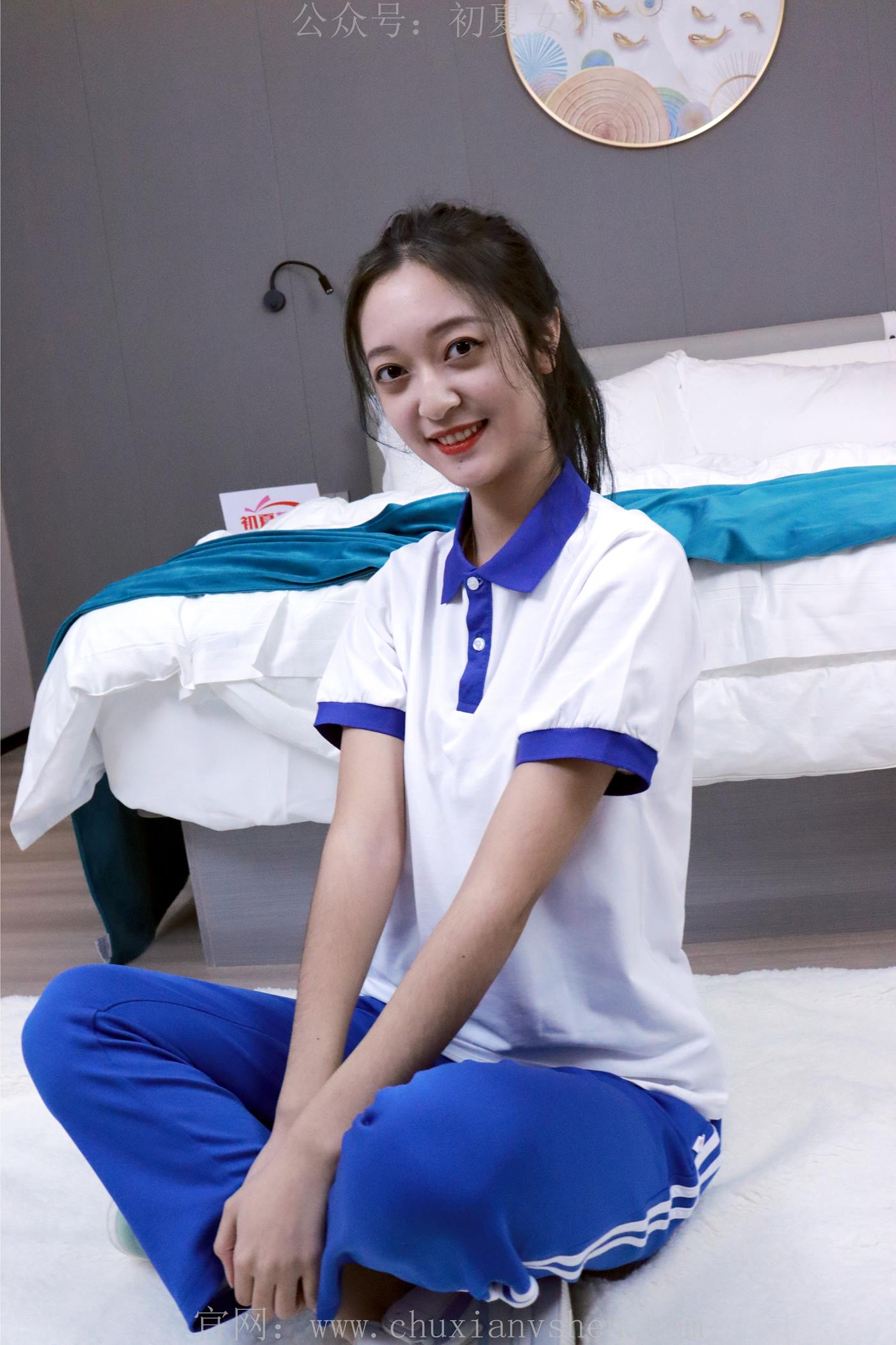 图片[30]-初夏女神 NO.001 依依 校服搭配37码运动鞋拍摄[123P] – 速更版-美库