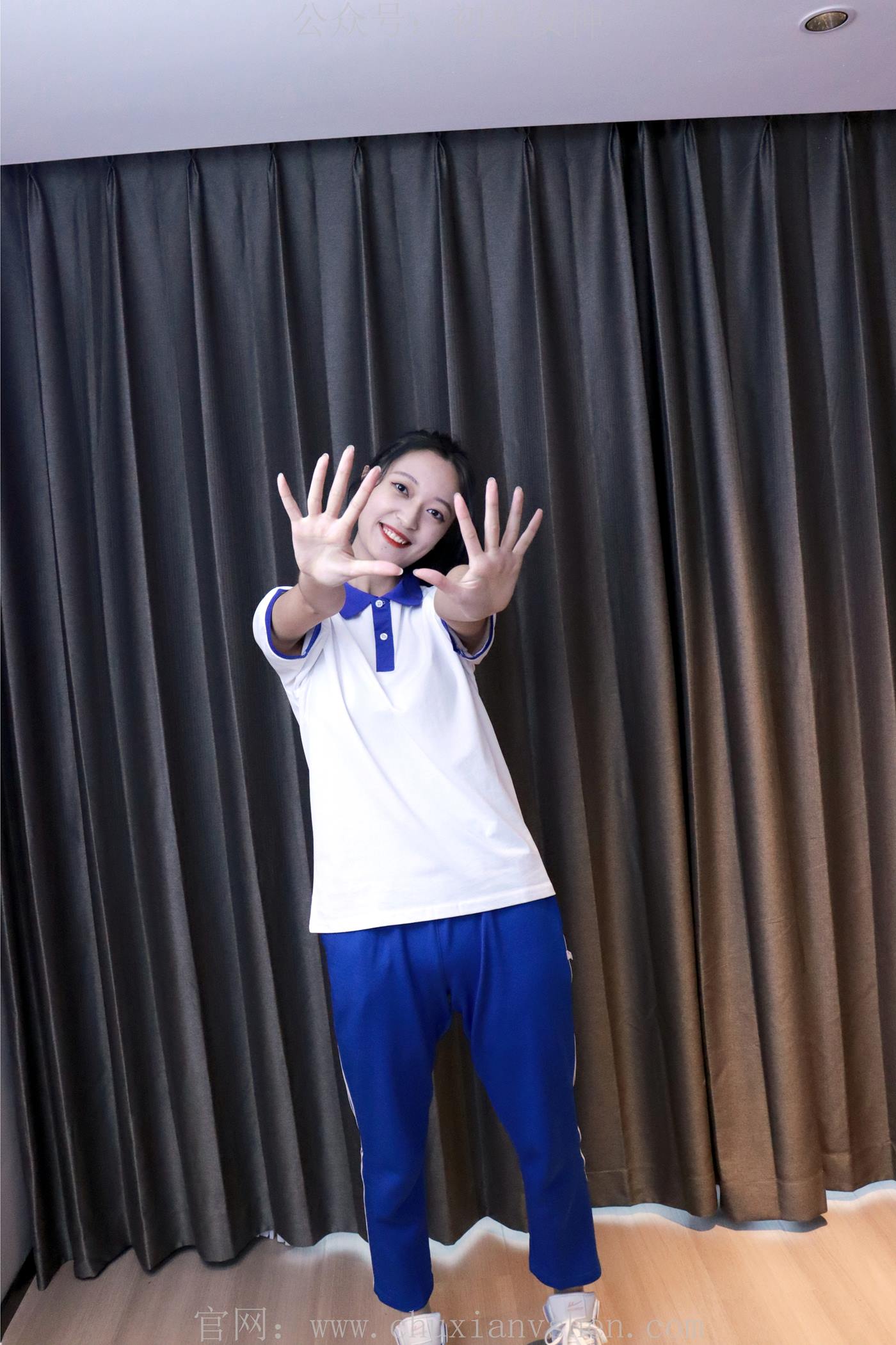 图片[34]-初夏女神 NO.001 依依 校服搭配37码运动鞋拍摄[123P] – 速更版-美库