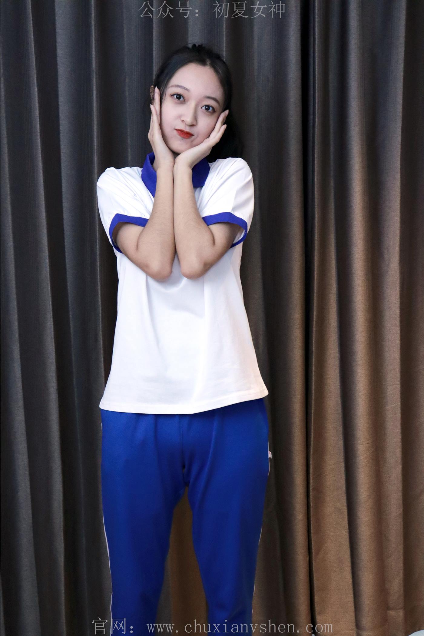 图片[37]-初夏女神 NO.001 依依 校服搭配37码运动鞋拍摄[123P] – 速更版-美库