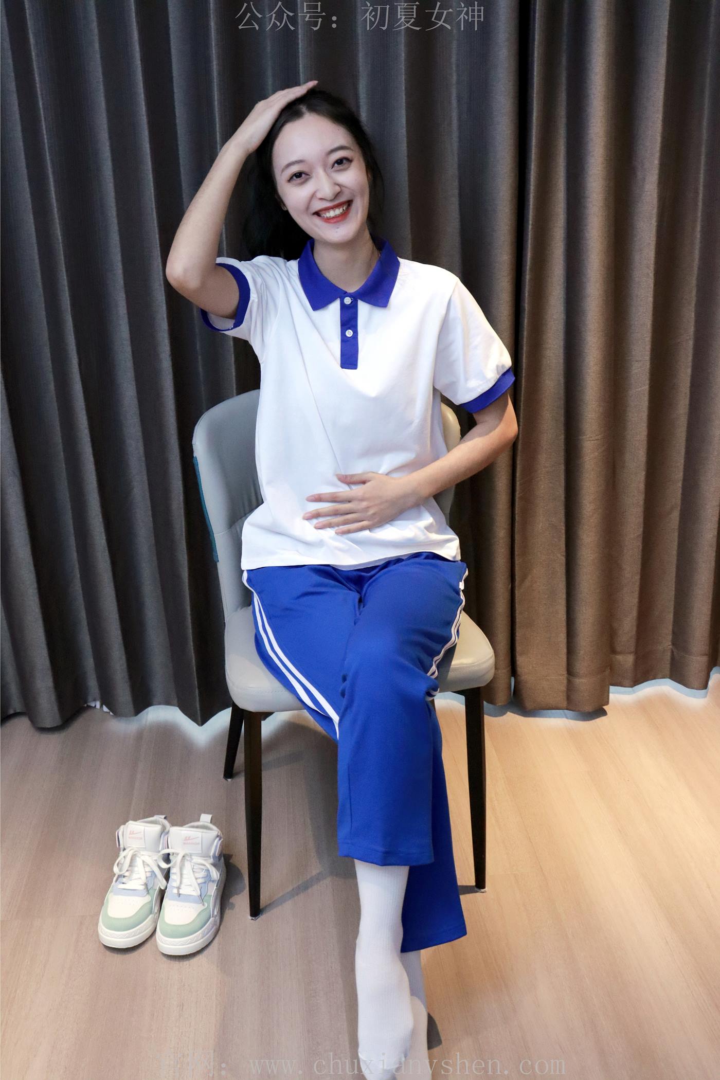 图片[66]-初夏女神 NO.001 依依 校服搭配37码运动鞋拍摄[123P] – 速更版-美库
