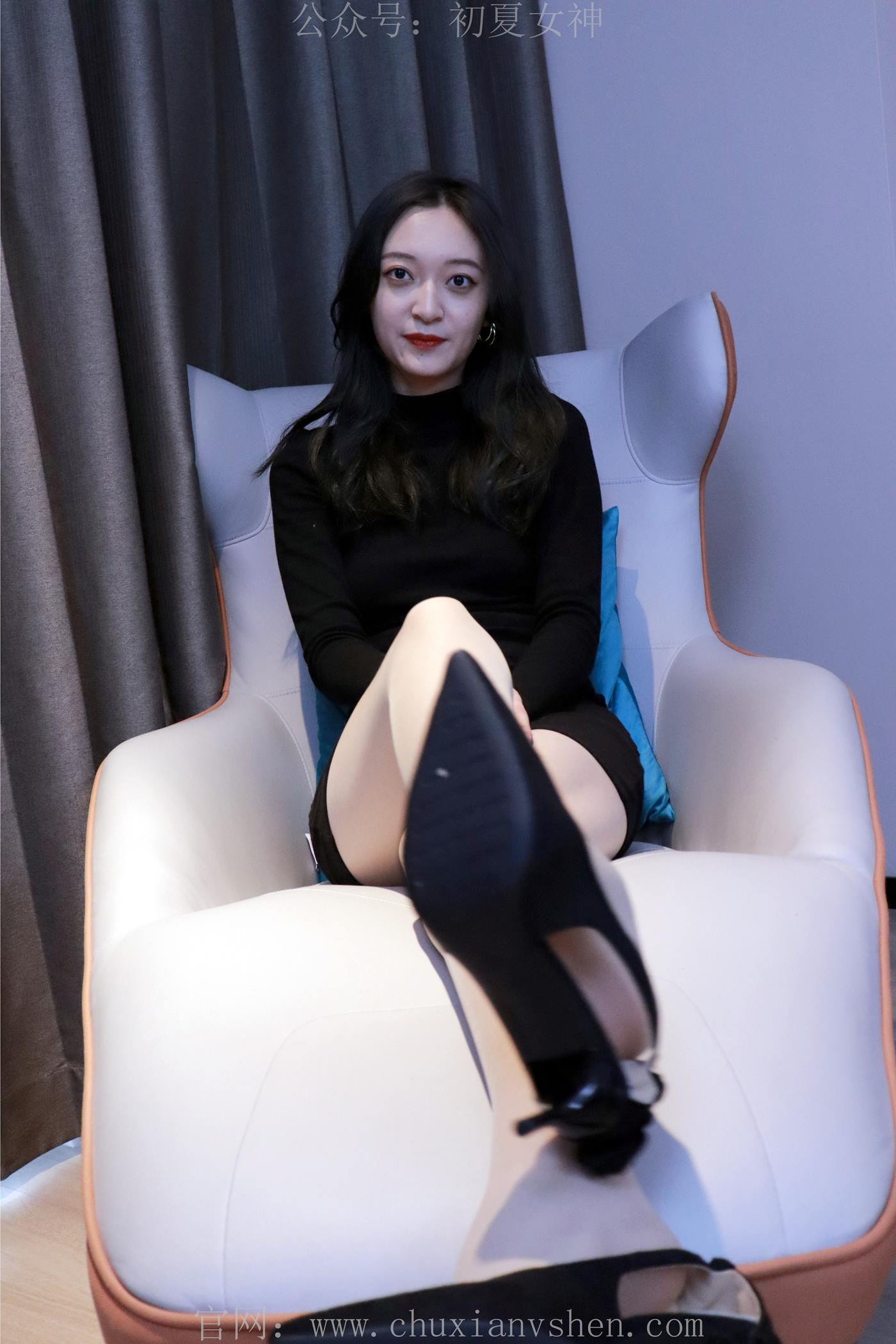 图片[49]-初夏女神 NO.003 依依 黑色瘦身衣搭配37码高跟鞋[108P] – 速更版-美库