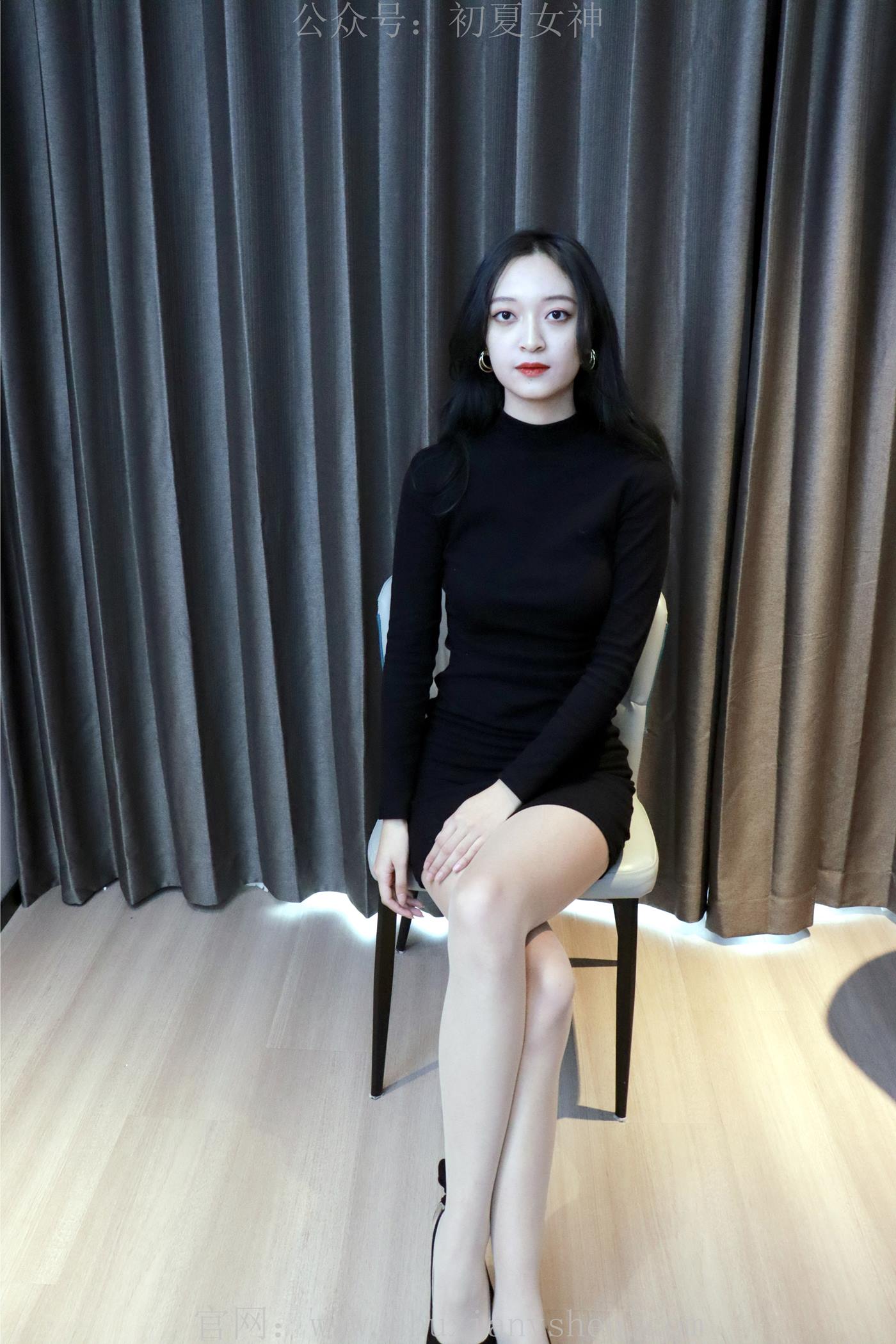 图片[61]-初夏女神 NO.003 依依 黑色瘦身衣搭配37码高跟鞋[108P] – 速更版-美库