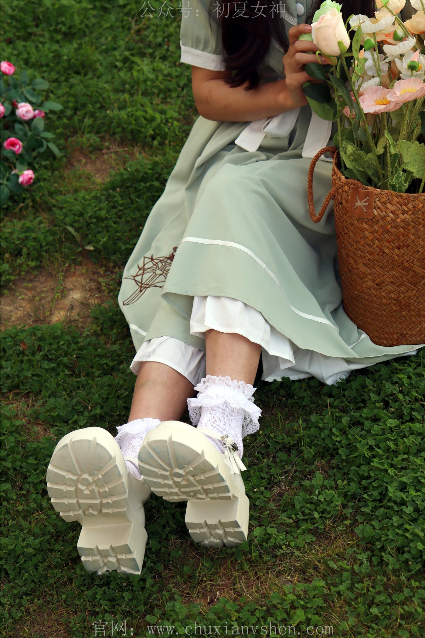 图片[70]-初夏女神 NO.002 雪糕 法式复古连衣裙搭36码白皮鞋[99P] – 速更版-美库