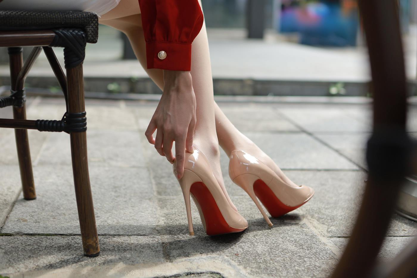 图片[62]-[IESS异思趣向] 2022.10.19 丝享家1242：团团《阳光下的长腿》[85P] – 速更版-美库