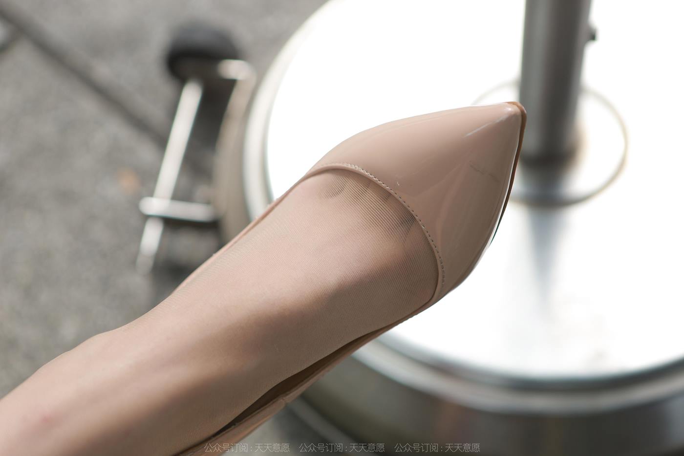 图片[64]-[IESS异思趣向] 2022.10.19 丝享家1242：团团《阳光下的长腿》[85P] – 速更版-美库