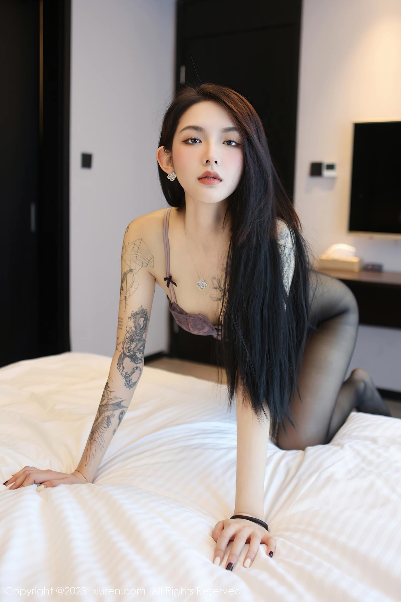 图片[24]-[Xiuren秀人网]2023.04.14 NO.6576 乔一一[50+1P] – 速更版-美库