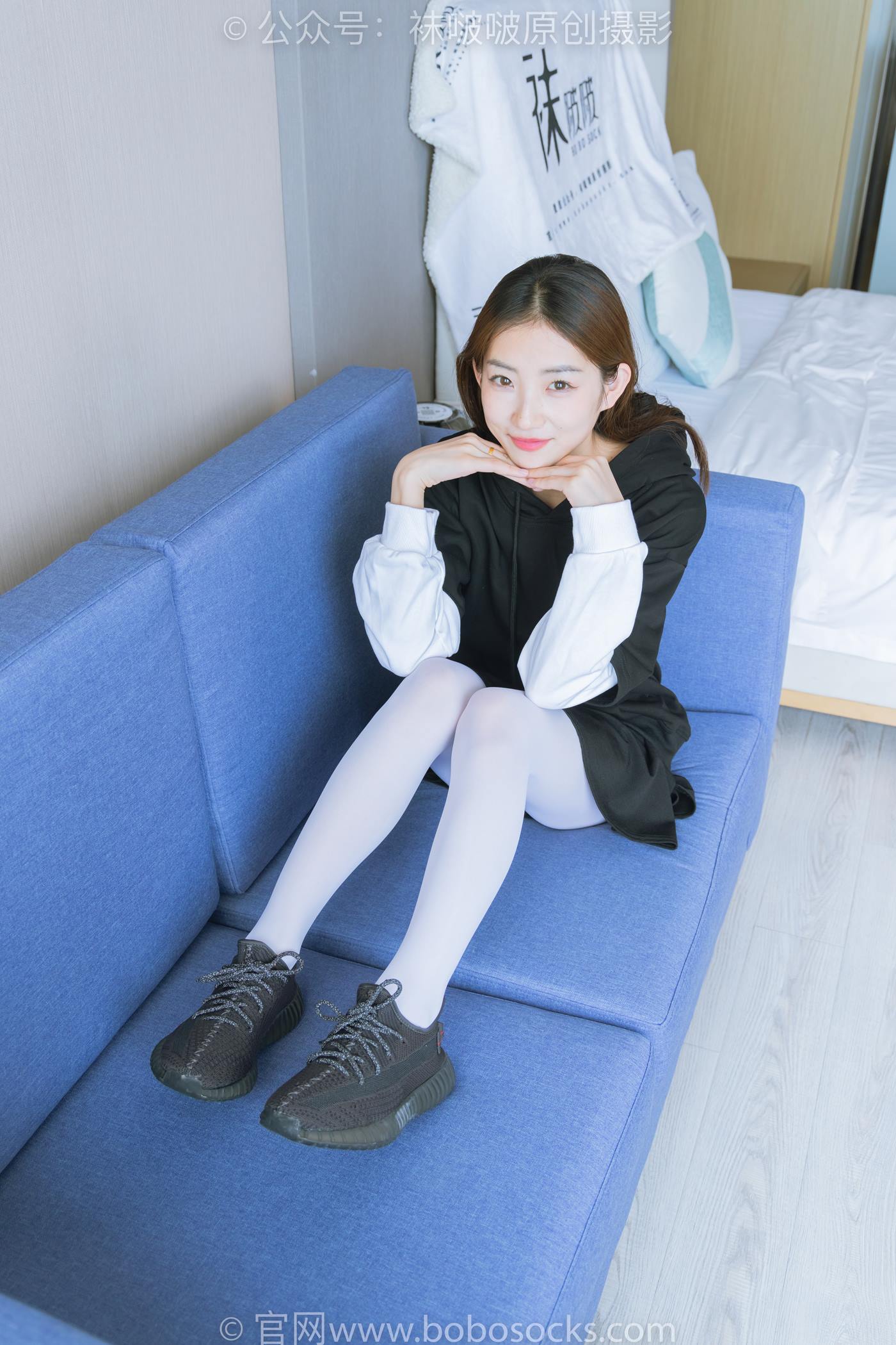 图片[33]-[BoBoSocks袜啵啵]NO.214 小沫-黑色运动鞋、厚白丝[142P] – 速更版-美库