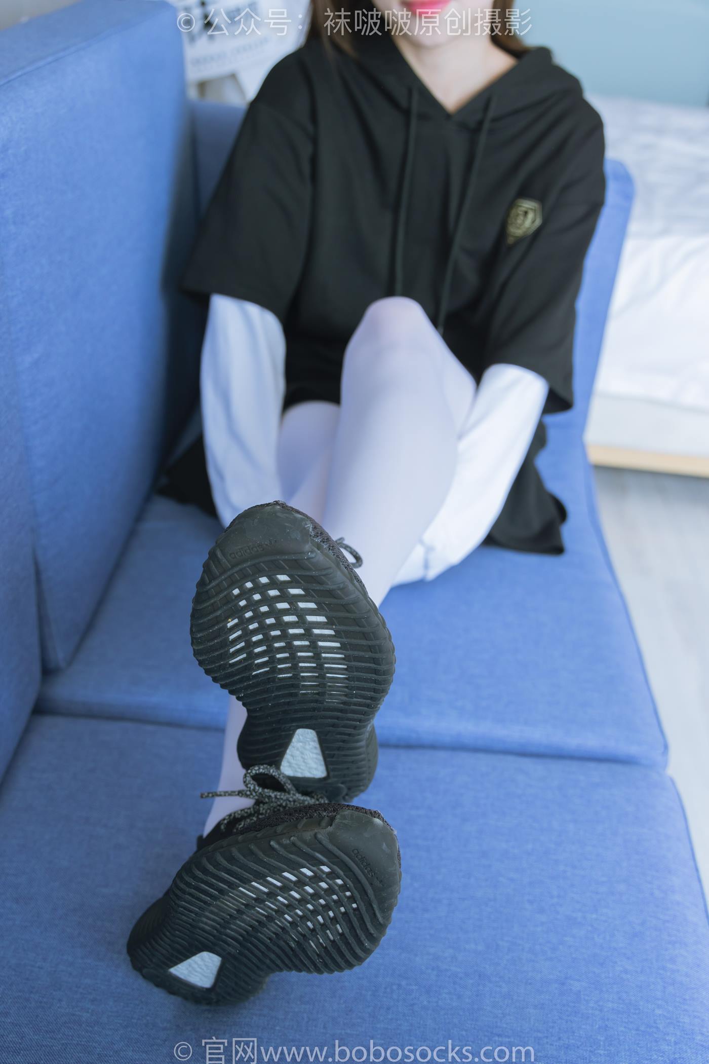 图片[37]-[BoBoSocks袜啵啵]NO.214 小沫-黑色运动鞋、厚白丝[142P] – 速更版-美库