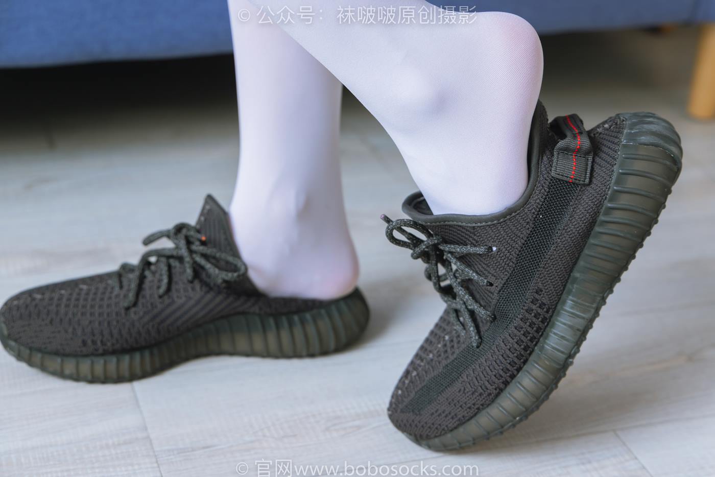 图片[50]-[BoBoSocks袜啵啵]NO.214 小沫-黑色运动鞋、厚白丝[142P] – 速更版-美库